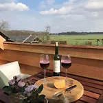 Vijverhoef Bed and Breakfast