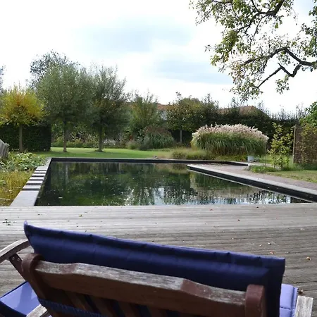 Vijverhoef Bed & Breakfast