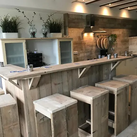 Vijverhoef 3* Ulicoten