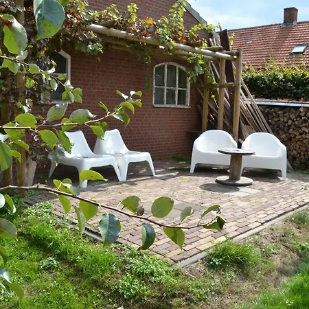 Vijverhoef Bed & Breakfast 3*