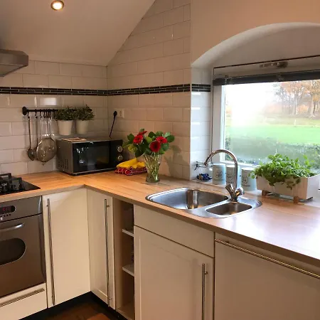 Bed & Breakfast Vijverhoef 3*